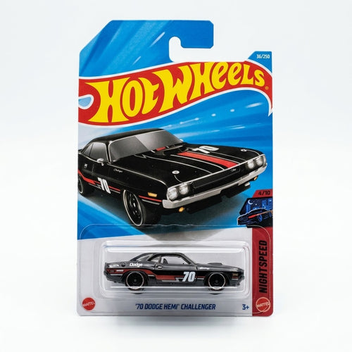 '70 DODGE HEMI CHALLENGER Hot Wheels Die-Cast Car | 1:64 Scale Collectible Toy | HW39